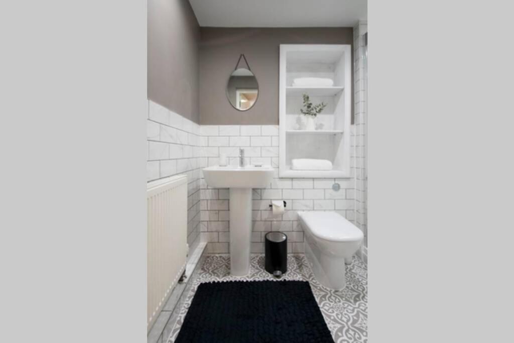 Modern Apartment In Leamington Spa City Centre Екстер'єр фото